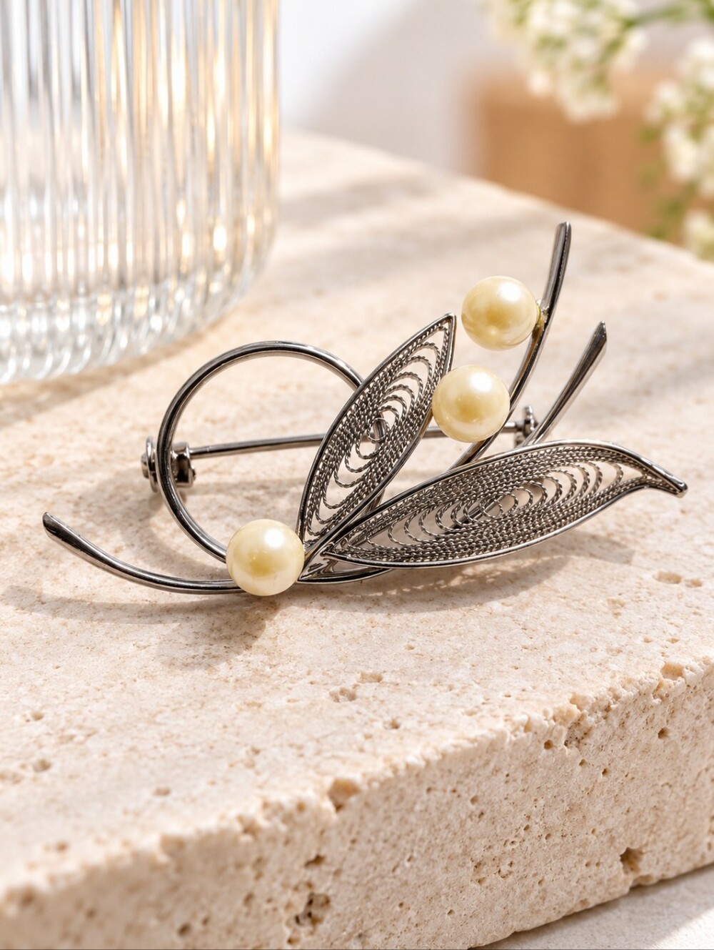 Vintage Silver Tone Filigree Leaf Faux Pearl Modernist Brooch Pin
